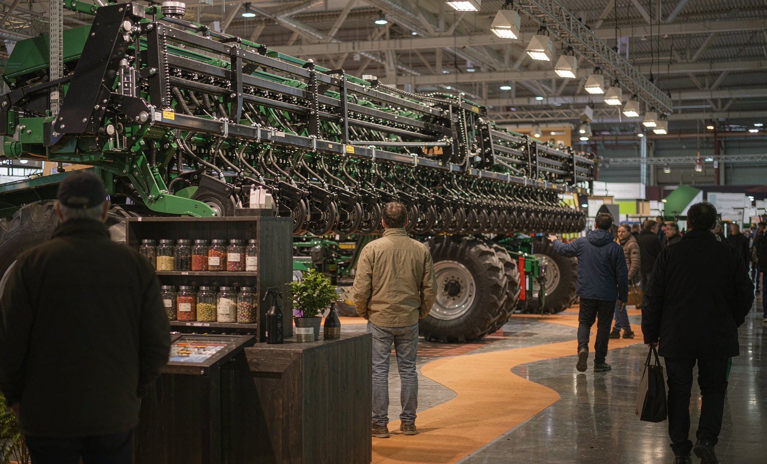 Give Large Farm Equipment a Clear Inspection Route - King Exhibits trade show booth