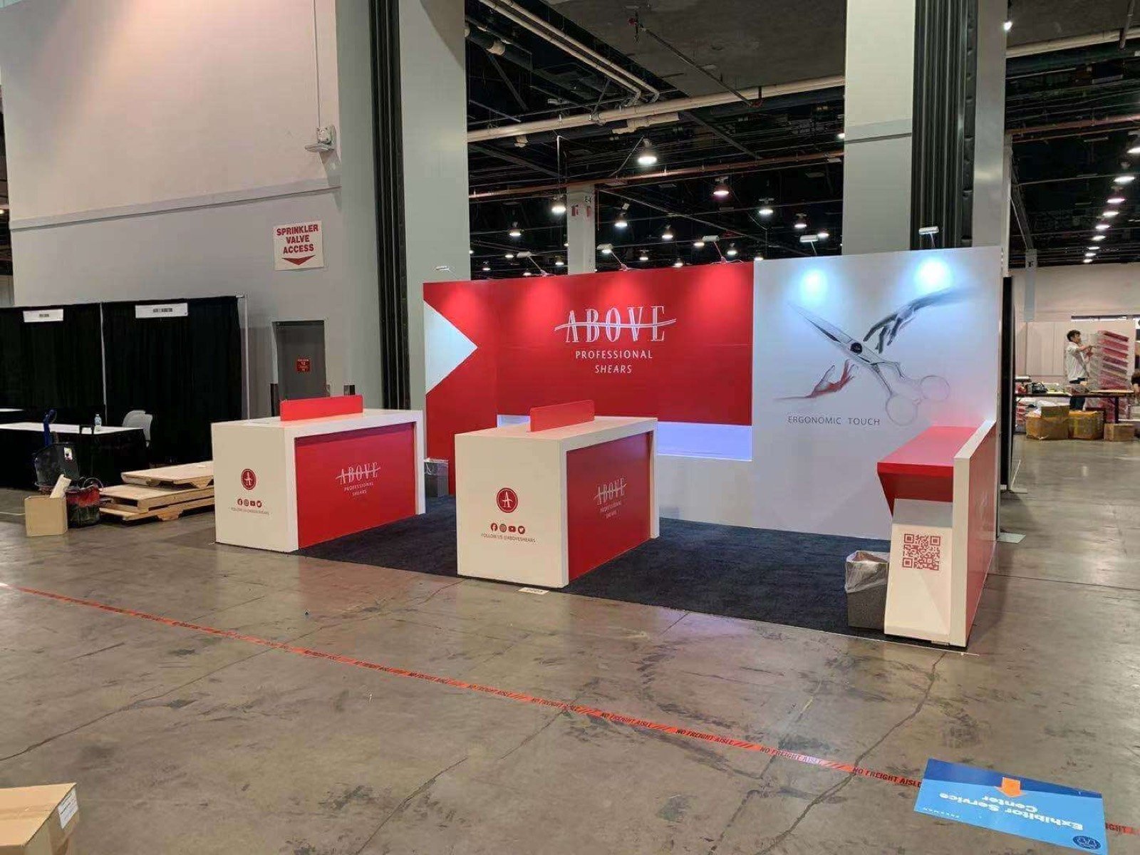 Above 10x20 trade show booth display at SuperZoo 2023