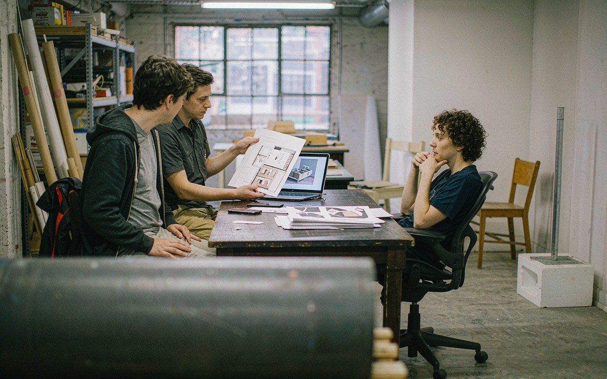 Customer Contact Week booth rental – exhibit design review with the project manager