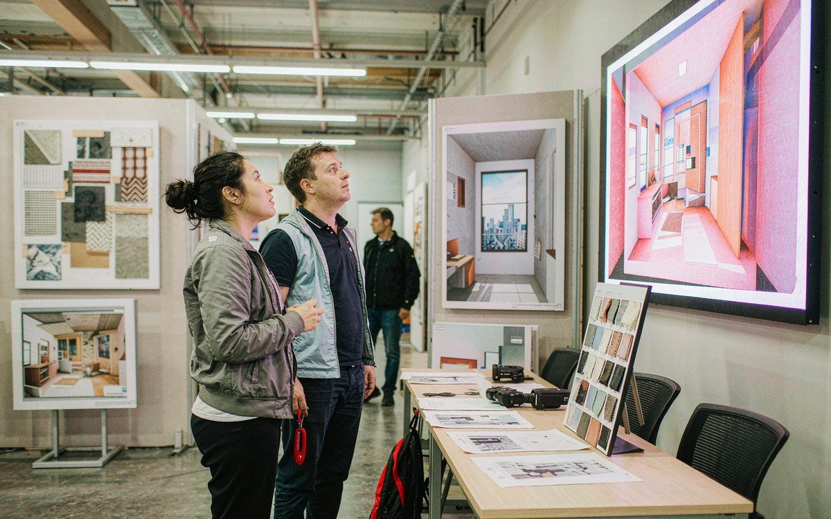 ATA Show booth rental – exhibit design review with the project manager