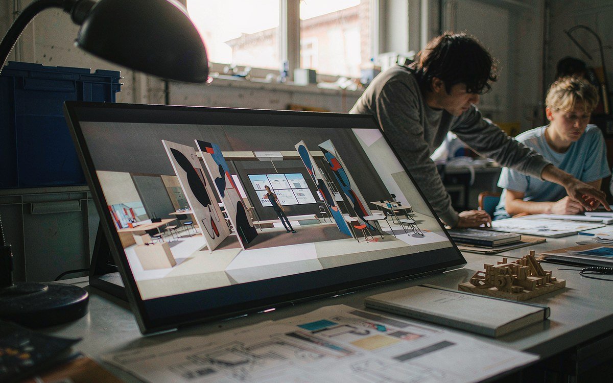 Dreamforce booth rental – exhibit design review with the project manager