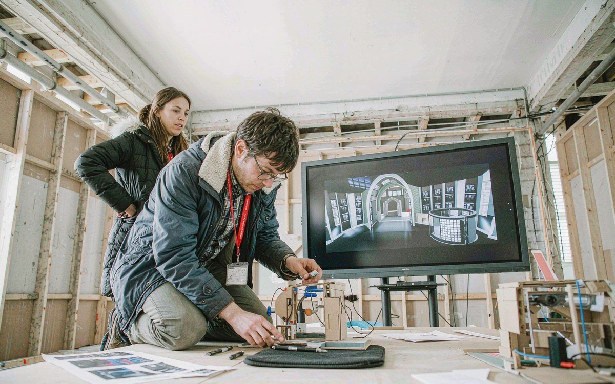GSX booth rental – exhibit design review with the project manager