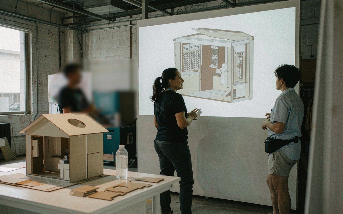 Heavy Duty Aftermarket Week booth rental – exhibit design review with the project manager