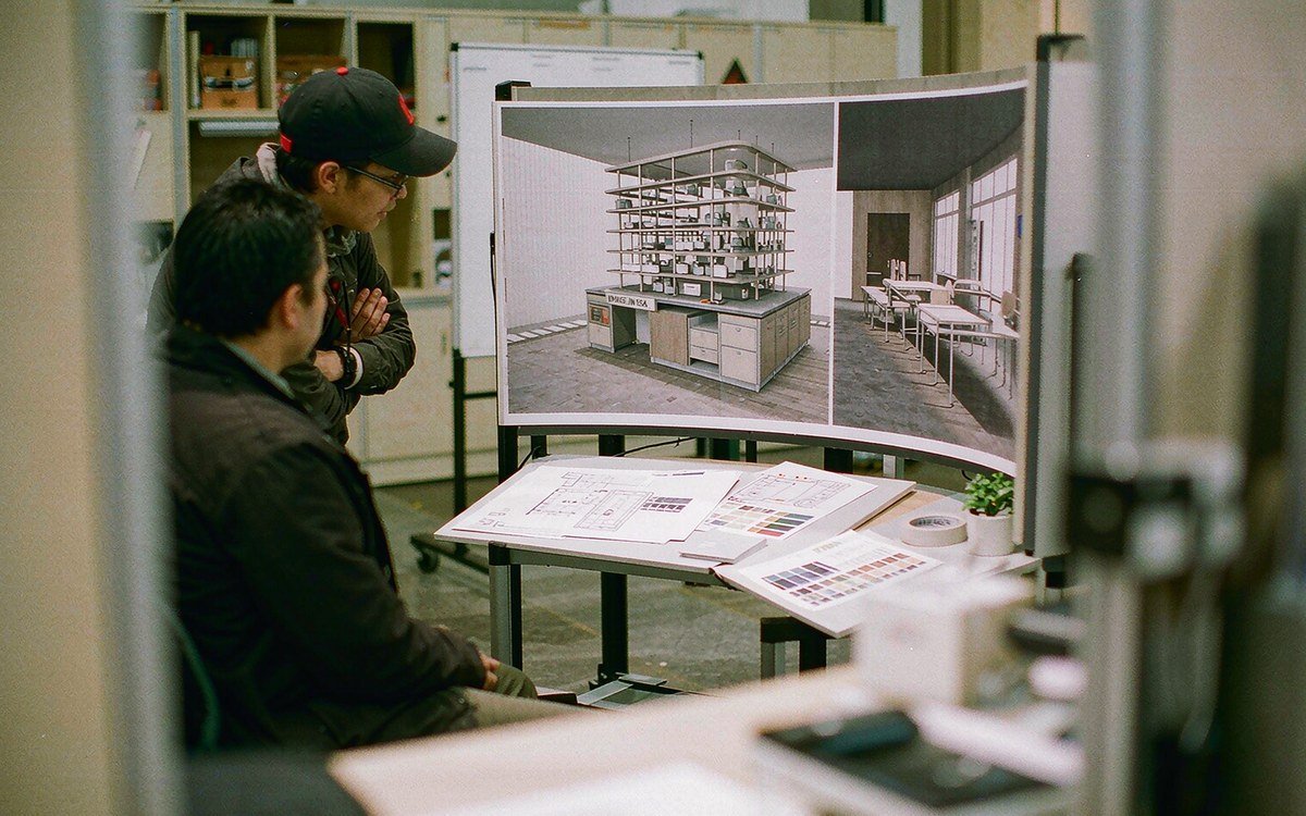 Las Vegas Souvenir & Resort Gift Show booth rental – exhibit design review with the project manager