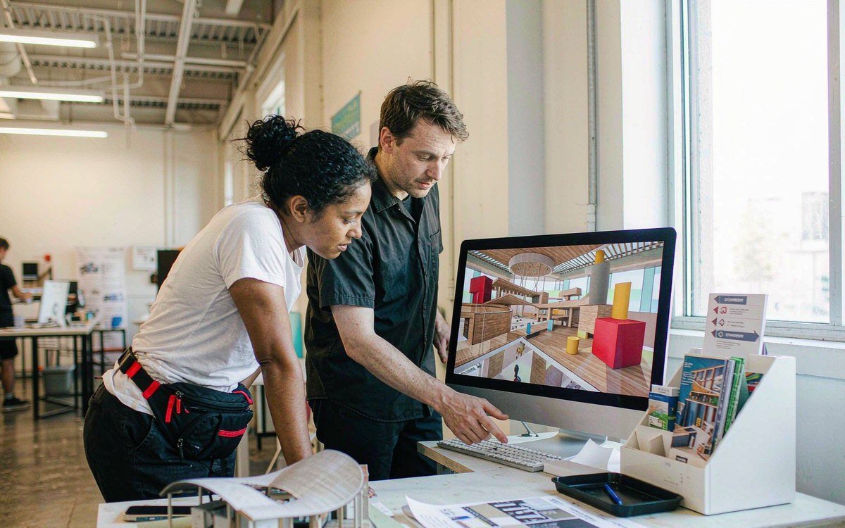 New York Travel and Adventure Show booth rental – exhibit design review with the project manager