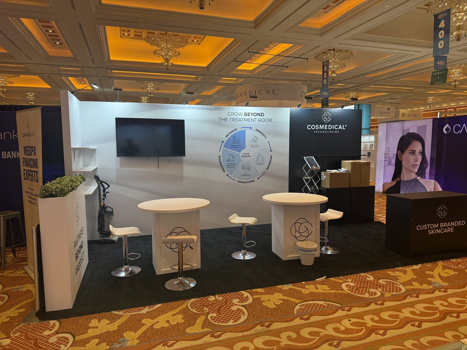 CosMedical 10'x20 trade show booth at AmSpa 2025