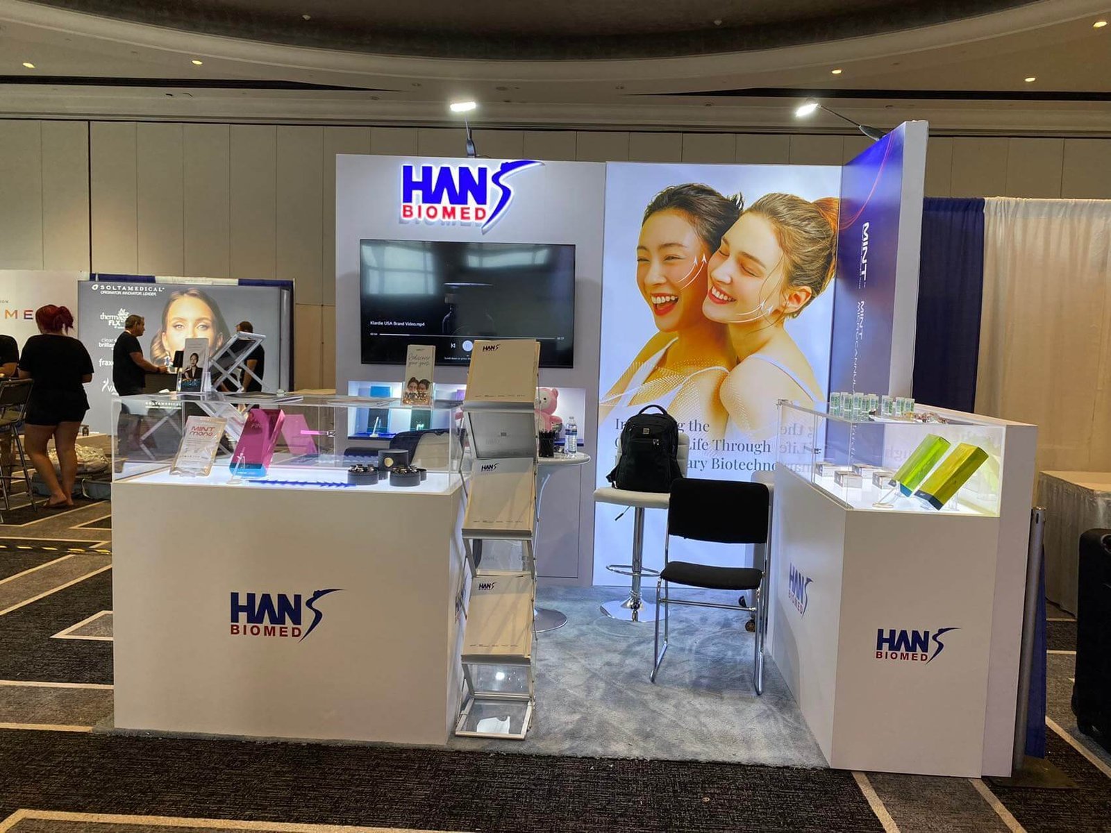 Hans 10'x10 trade show booth at SBS2023