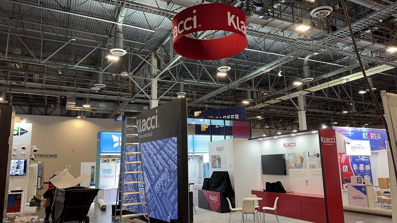 Klacci 20'x20 trade show booth at ISC WEST2023