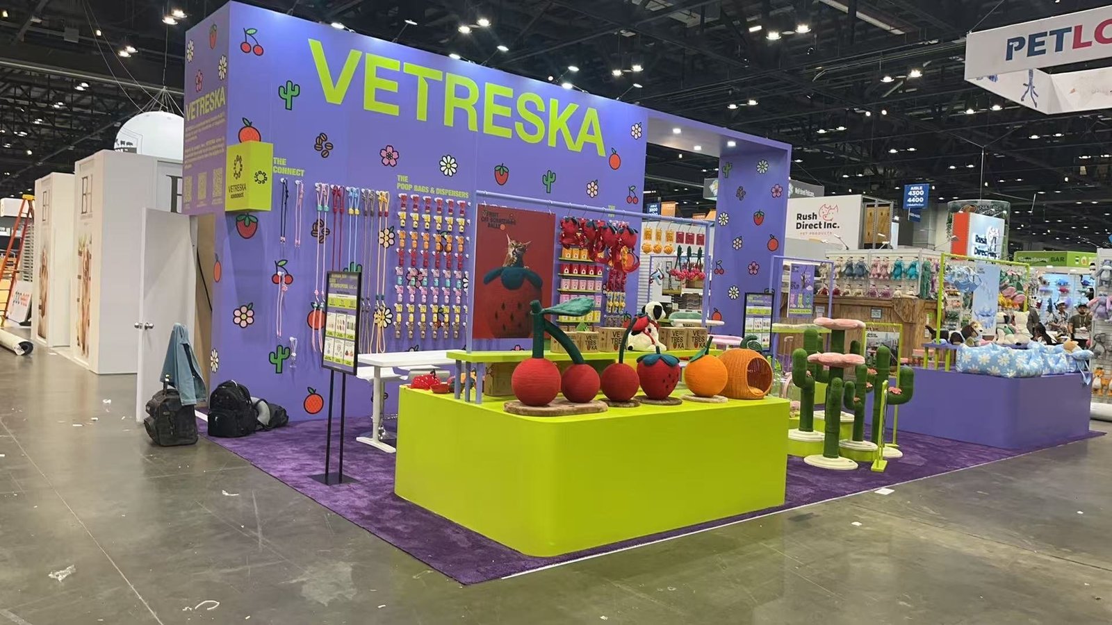 VETRESKA Global 20'x30 trade show booth at Pet Expo 2025