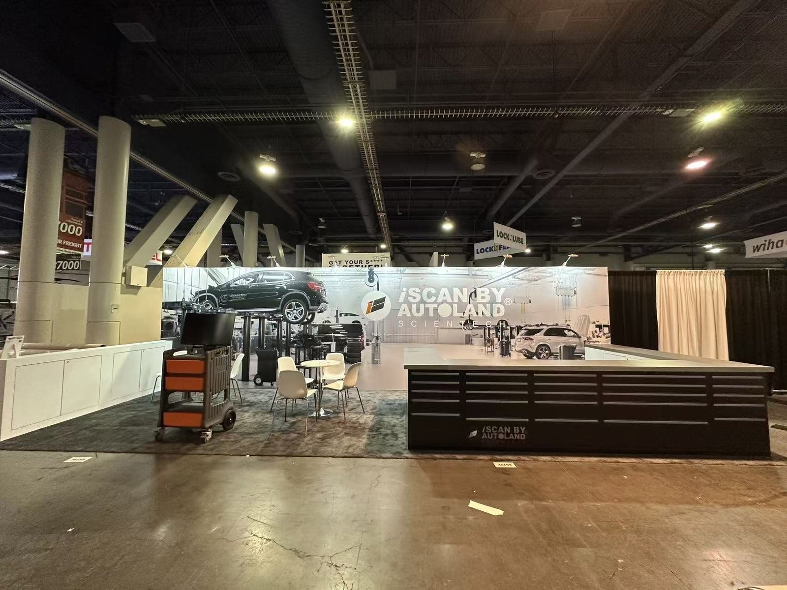 iSCAN 10x30 SEMA 2025 trade show booth display