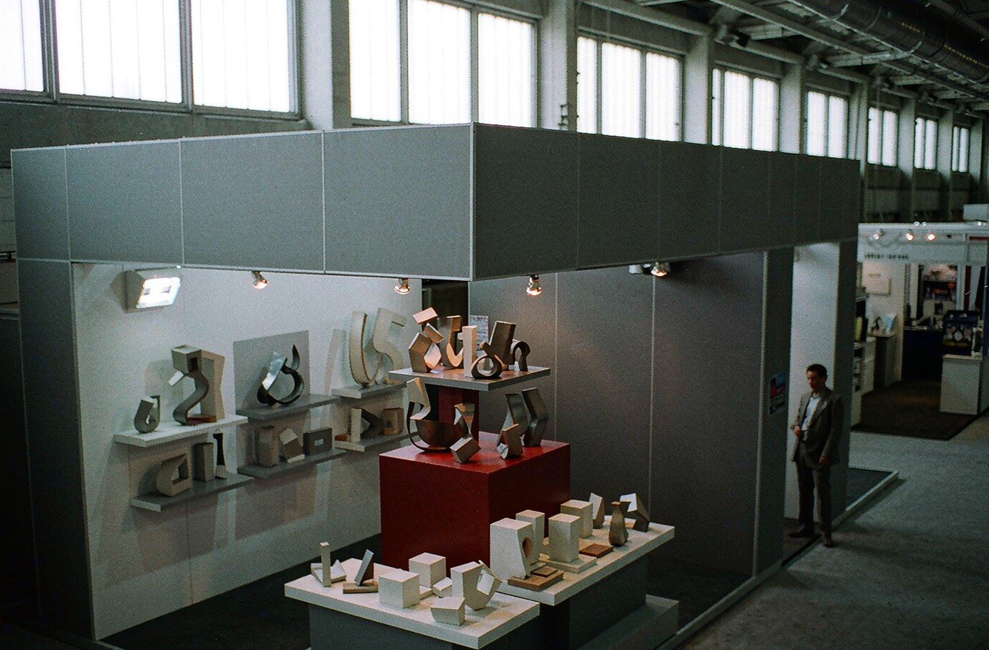 An Overseas Team Exhibiting in the U.S. — Project Management