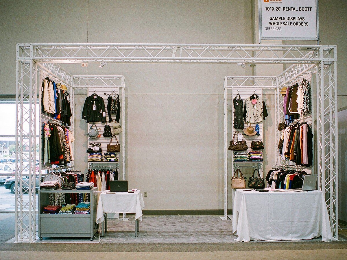 10 × 20 ft Rental Booth
