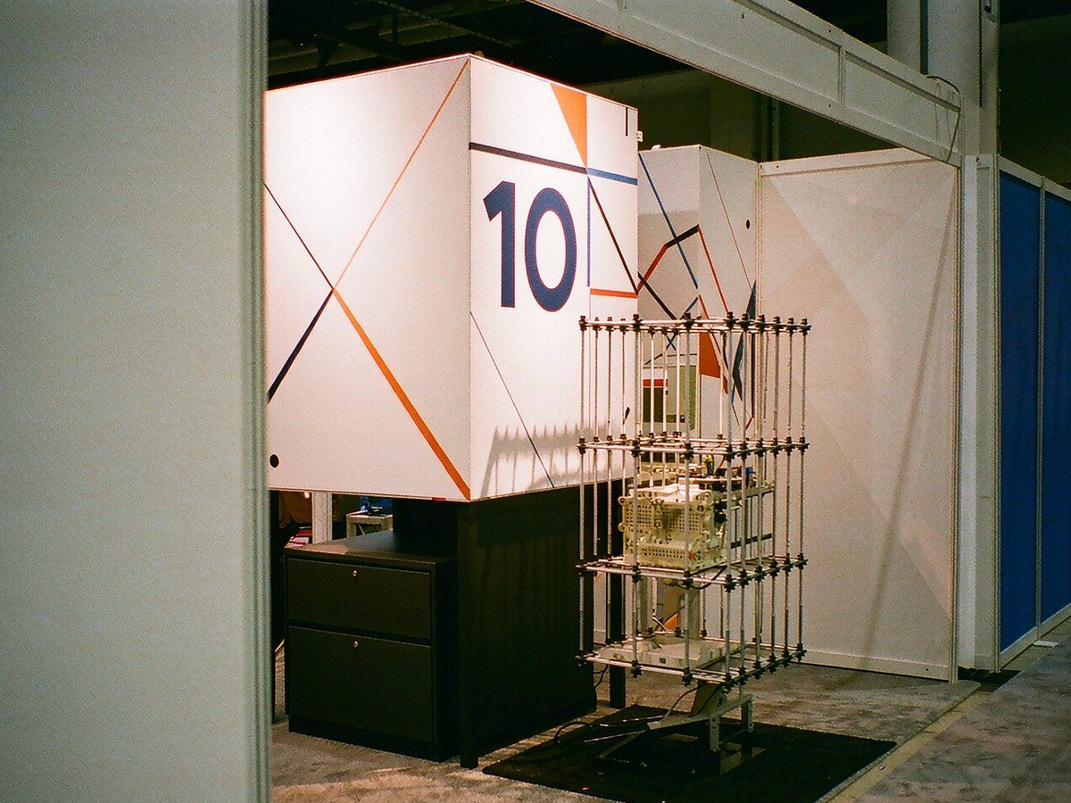 10 × 10 ft — One Product Focus