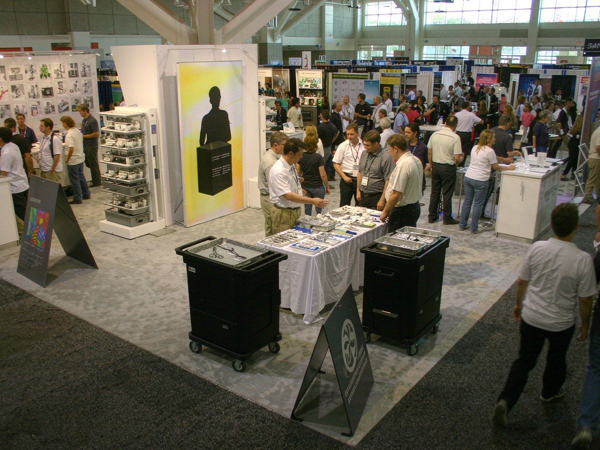20 × 20 ft