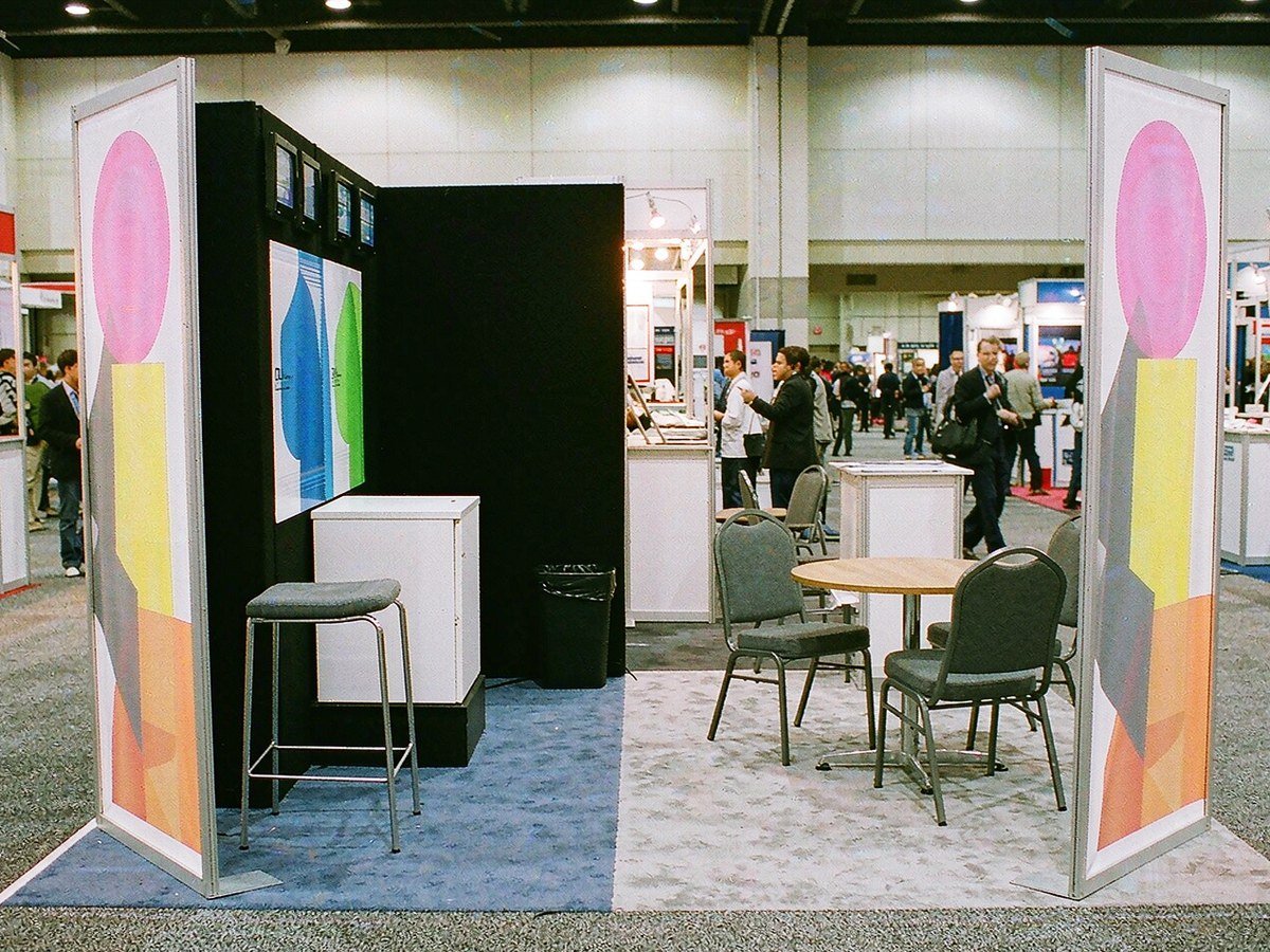 10×20 ft Booth Rental — Demonstration Beside Discussion