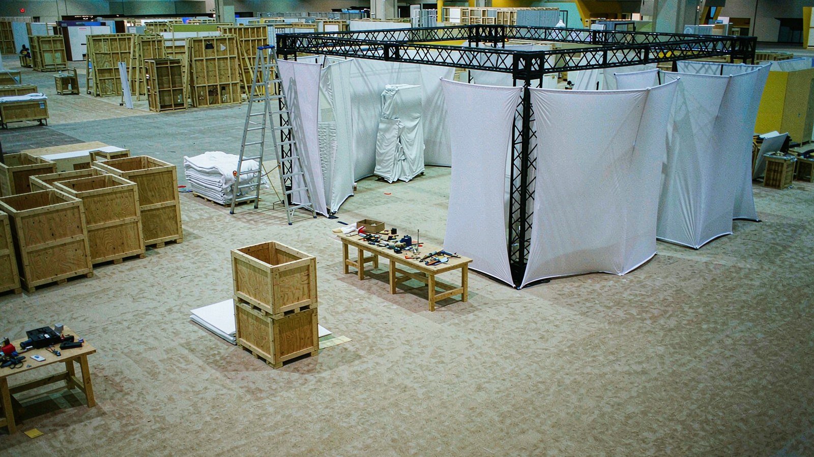 Design Your Inline Trade Show Display