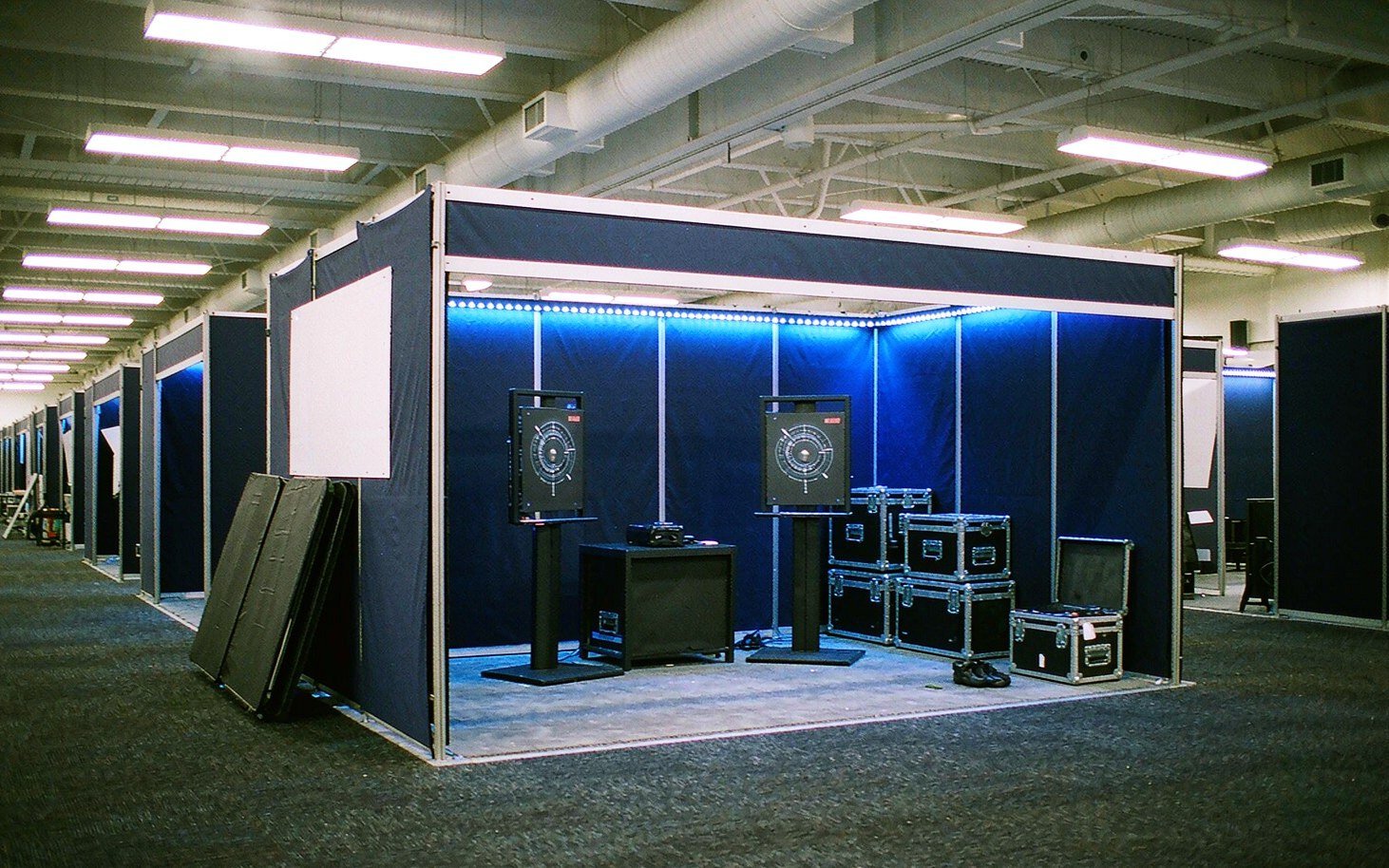 The Approved Booth Record Stays Close to Production - King Exhibits production support for a Las Vegas Convention Center exhibit