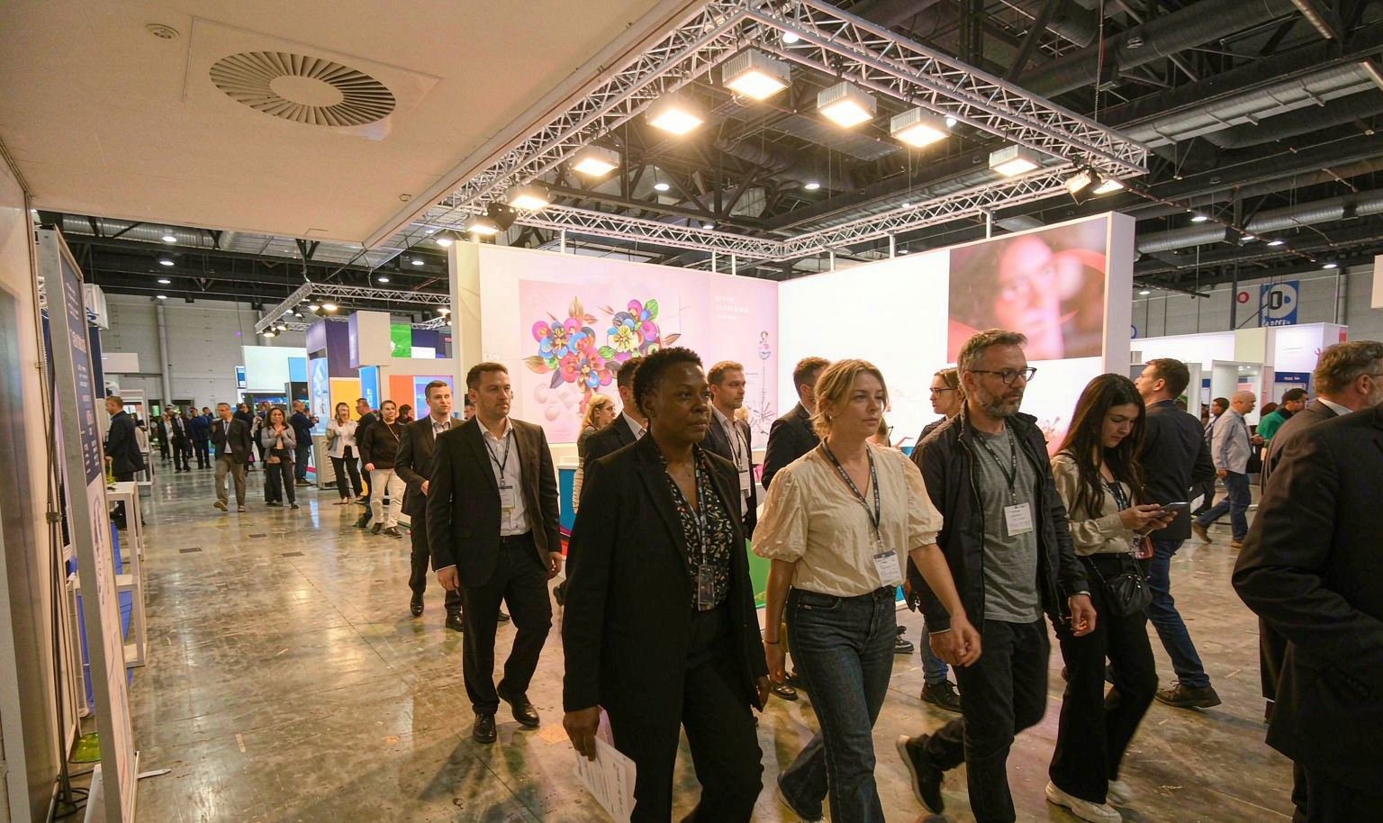 Close the Merchandise Routine Before the Booth Opens