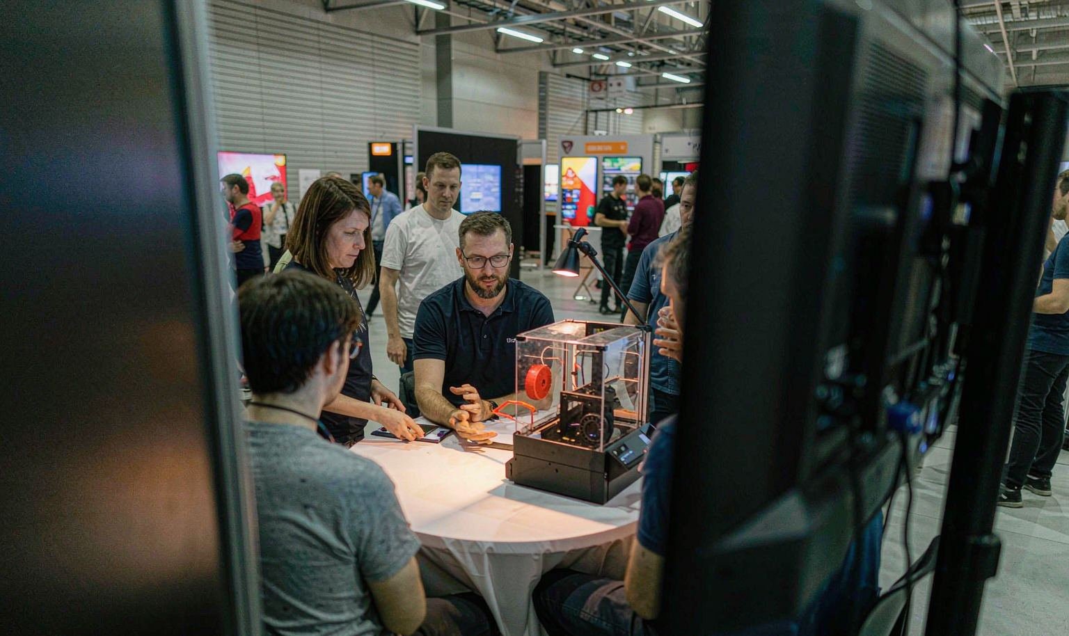 Give Every Live Demo a Connection Plan and a Fallback